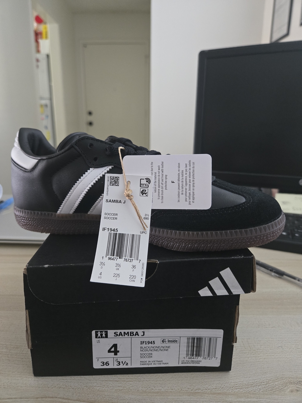 Adidas Samba Black & White Classic Sneakers - Picture 2 of 3